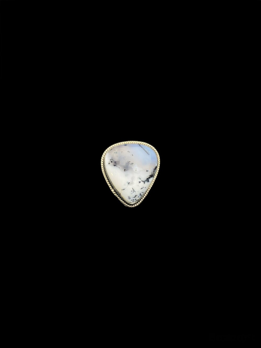 Anillo Merlinita