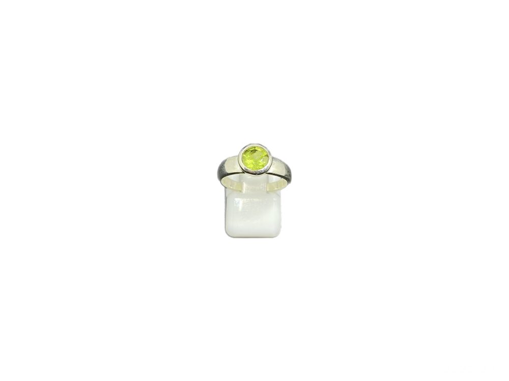 Anillo Peridoto